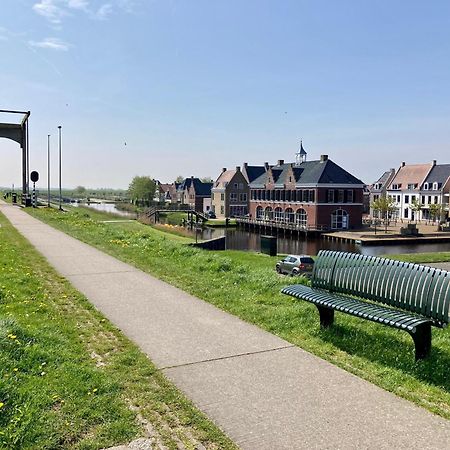 Sonnenhaus 6 Pers House With Sunny Terrace At A Typical Dutch Canal & By Lauwersmeer Lake. Anjum Eksteriør bilde