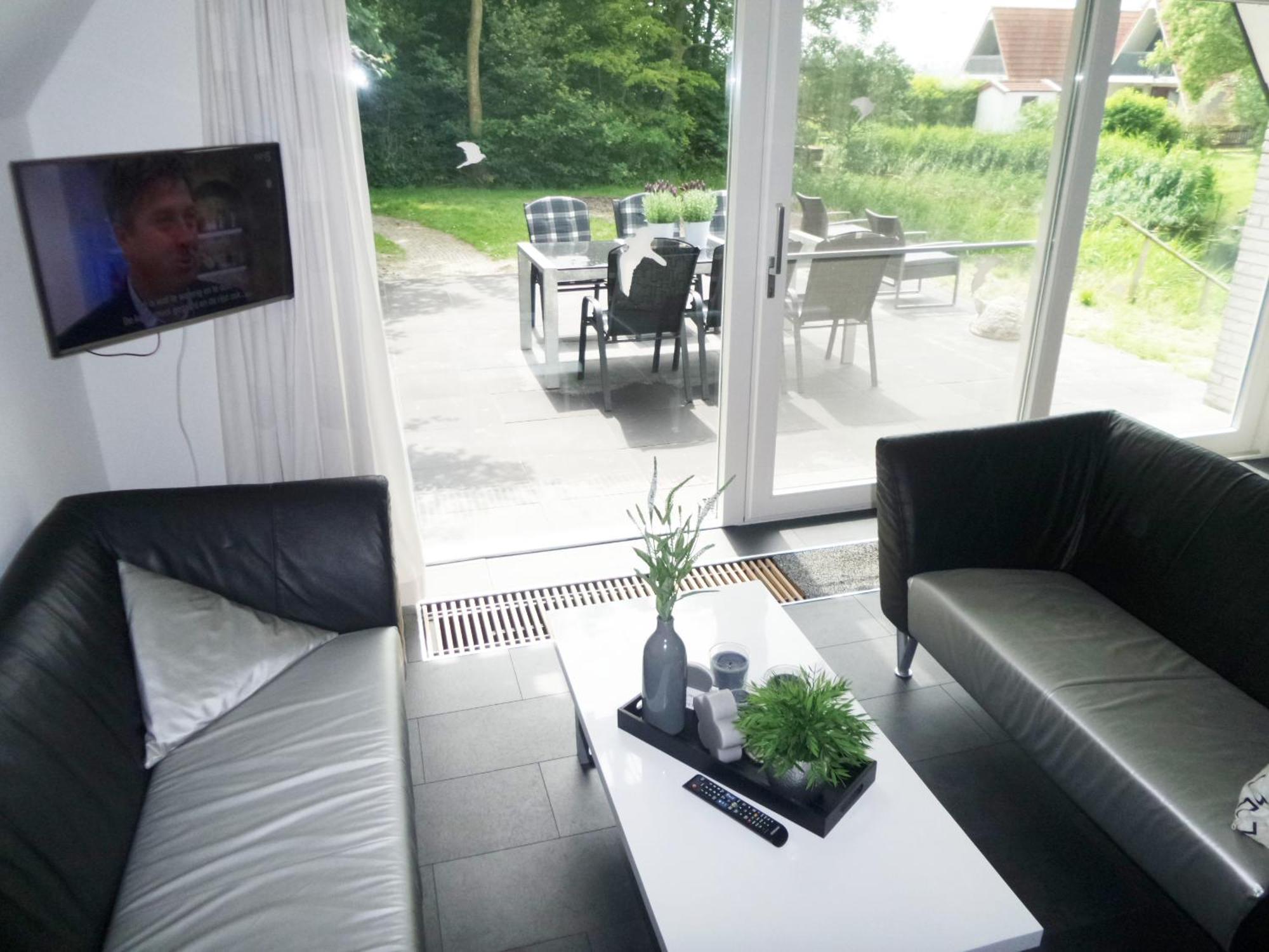 Sonnenhaus 6 Pers House With Sunny Terrace At A Typical Dutch Canal & By Lauwersmeer Lake. Anjum Eksteriør bilde